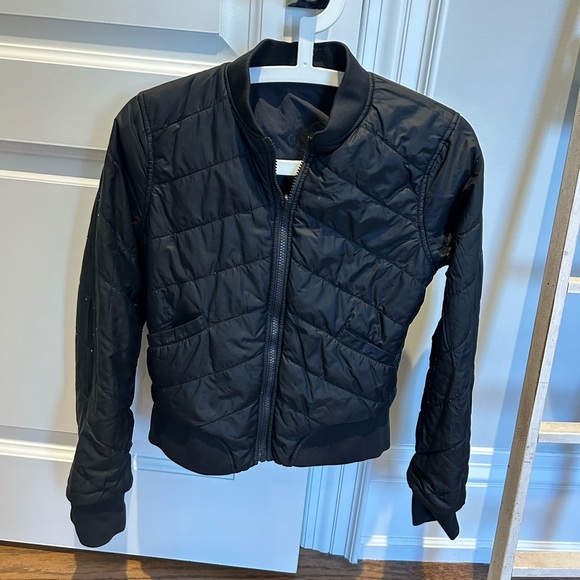 lululemon jacket - Picture 3 of 7
